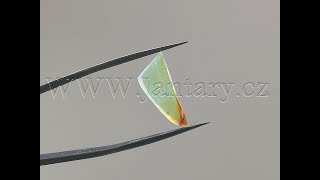   Křídový jantar B-211