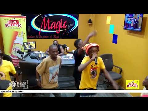 DOGO MALO _KAMA SHIDA & VITOTO VYA 2000 LIVE PERFORMANCE (KIBATI CHA URUGWAI) NOMAA