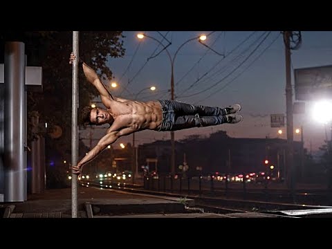 This Alien Looks Like a Human ... (Calisthenics)