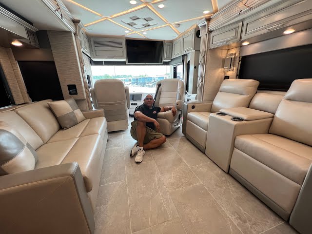 Preview image of 2024 Newmar Mountain Aire 3823 (17N232087) youtube video