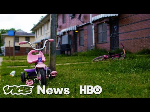download lagu mp3 mp4 Public Housing Chicago, download lagu Public Housing Chicago gratis, unduh video klip Public Housing Chicago
