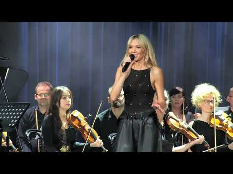 Kasia Moś & AUKSO - Medley ' 90  / 2000 (arr. Paweł Tomaszewski)