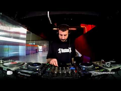 LORENZO MAGNOZZI › LINEA • 22.10.2025