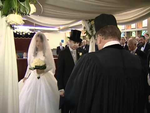 Eishes Chayil sung by Chazan Moshe Haschel.wmv