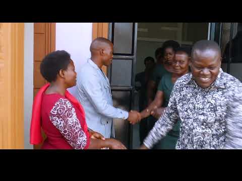 KAMA UNANIPENDA  (nipe zawadi)