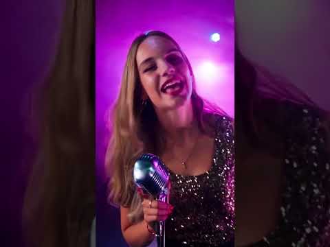 Lorena wishes you a week as happy as this song!!!!! ☀️✨💓 #lorenabulei #wowgirlsmusic #cover