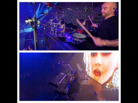 Javad Mrklynik Day and Tony Escapa rocking on tour with RICKY MARTIN nobody wants to be lonely..