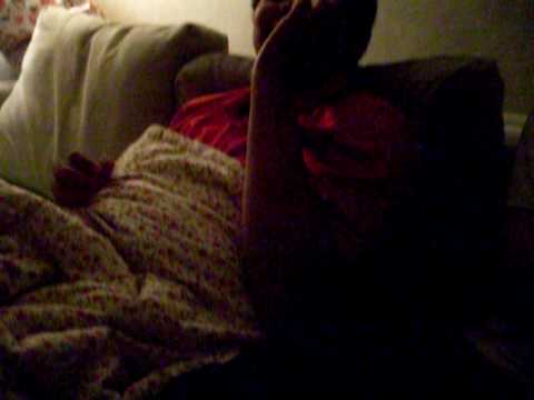 Din mamma luktar curry