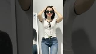 Download lagu Tante Nia lagi goyang mangku purel mp3 Download lagu Tante Nia lagi goyang mangku purel mp3