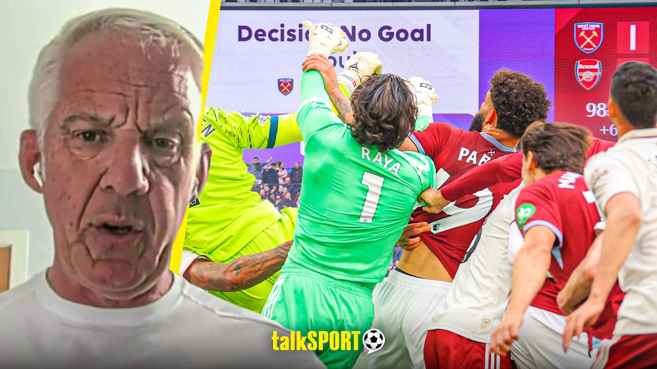 Ex-Referee Chirs Foy ANALYSES West Ham's DISALLOWED GOAL against Arsenal!