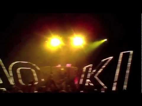 Steve Aoki gets wild at the Uptown Theater KC, MO HQ Audio