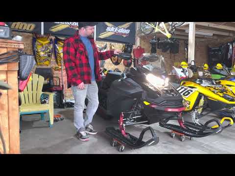 Ski-doo Expedition Xtreme 900 ace Turbo R with Straightline performance trail exhaust
