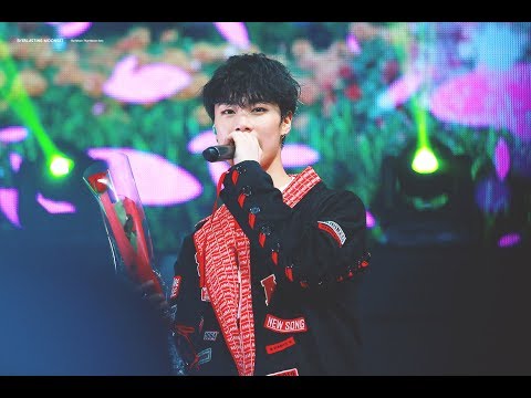 170829 ASTROAD TO JAPAN IN TOKYO 아스트로 도쿄 제프 :: 世界に一つだけの花 세상에 하나뿐인 꽃 :: 문빈 FOCUS