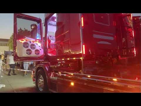 (Limited Edition) Scania Serie T V8 Power (Luxury Interior) Red Edition!