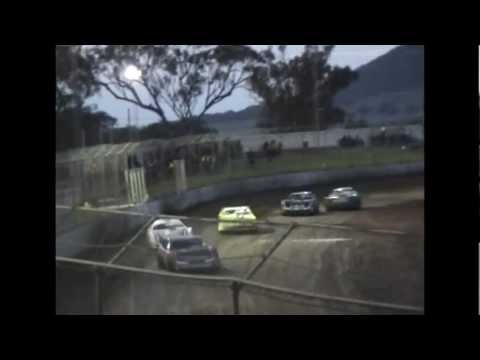 Super Sedans - Heat 1 - Queensland Series (Round 02) - Charlton Raceway -  05.11.11