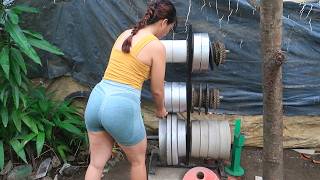 This Is How I Train My Back With DIY WEIGHTS