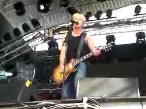 Sunrise Avenue - Nasty - Live @ RMJ 22.6.2007