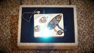 Video thumbnail for CopperSound Pedals Strategy Boost by Pedal of the Day