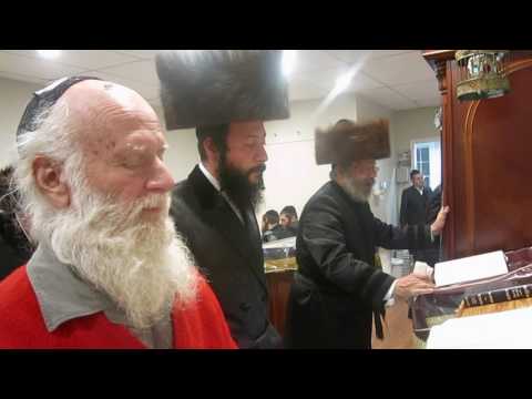 Niklesburg Rebbe Counting The Omer - Pesach 2017/5777