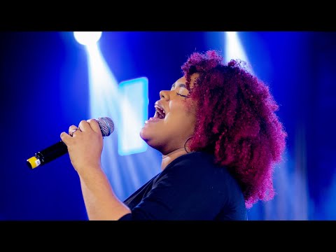 Lindo Momento - Ministração ao vivo | Lavinnia