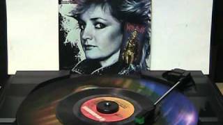 Bonnie Tyler - Here She Comes