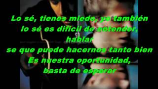 Sin Bandera - Si Me Besas