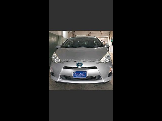 Toyota Aqua S 2013 for Sale