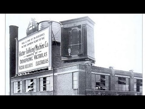 AMAZING 1926 Giant Victor Orthophonic Credenza Playing Atop Victor Building No 5 - Original Footage!