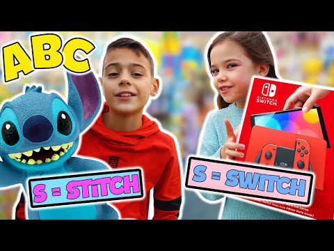 ABC ALFABET CHALLENGE IN EEN SPEELGOEDWINKEL !!! - De Bakkertjes #849