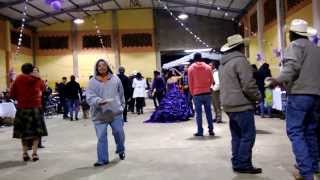 preview picture of video 'En una quinceañera en Cheran Michoacan'
