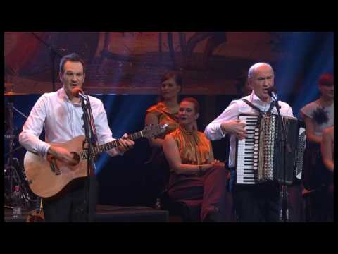 Prifarci -  Na oknu deva je slonela (ljudska)