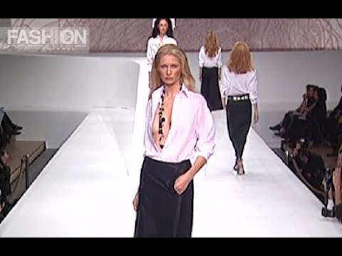 VALENTINO Spring 1999 Paris - Fashion Channel
