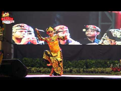 Dua Tahun Setelah Rekontruksi Tari Kebyar Buleleng Dauh Enjung dipentaskan di HUT 419 Kota Singaraja