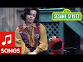 Sesame Street Rosie And Elmo S Alphabet Rap