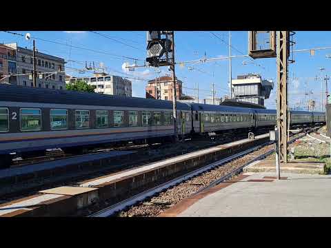Treno a Milano Centrale E 464 323 MDVC Regionale Veloce 2033 da Torino Porta Nuova
