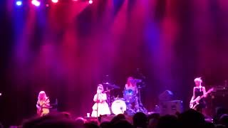 Bikini Kill - Suck My Left One (live)