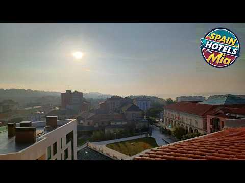 Habitaciones en El Atico de Tona mirando a la Bahia de Santander | Santander, Spain | Hotel Review ⭐