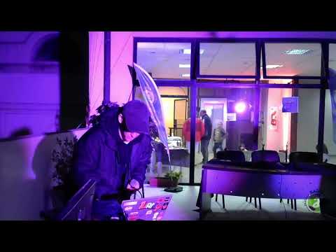 Ezekyel ft C.Cortes  - Nemesis en Esencial Jam (Show En Vivo)