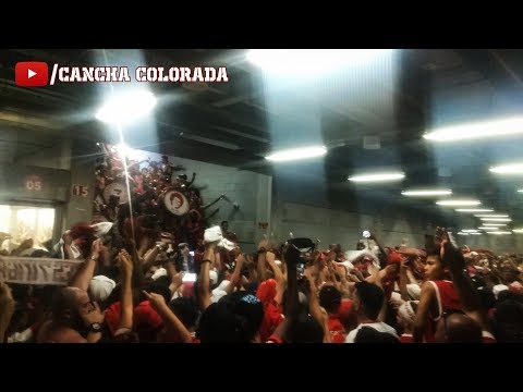 "GUARDA POPULAR NO TÚNEL | GRE-NAL 413" Barra: Guarda Popular • Club: Internacional