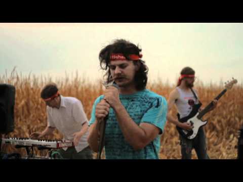 BATTLEHOOCH - Pickin' Fields (Desolation Video #6)