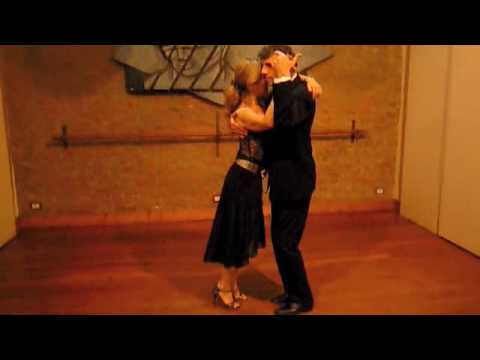  Antonio Martinez  and  Evi Stein  are  dancing  to  the  milonga  "  Milonga Del 900  "  by  Francisco Canaro