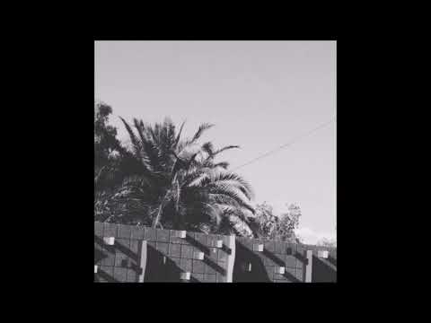 03. Seng° - somsuu° (ft. èsvrey)