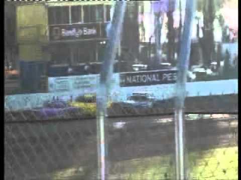 Junior Sedans 1st heat, Hobart Speedway