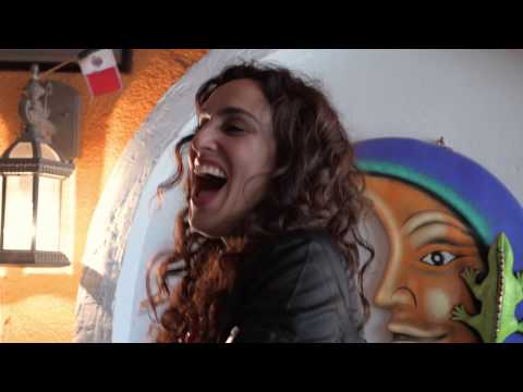 Amanda Martinez "Que bonita es esta vida" | Soundboard.ca