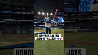 Ernie Clement, Vladimir Guerrero Jr. and the Blue Jays honour Roy Halladay ????❤️ #MLB #Toronto