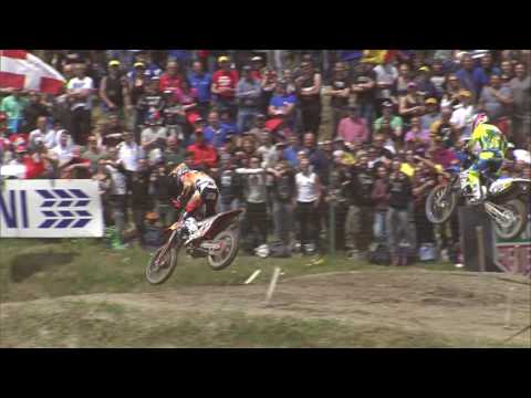 Jeffrey Herlings passes Samuele Bernardini MXGP of Trentino MX2 Race 1 - motocross 2016