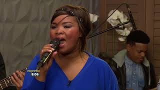 Robin Pieters and Elwira Standili covers &quot;Finally Found Someone&quot;