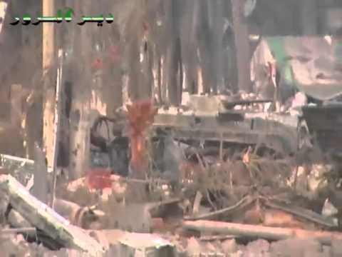 قنص عناصر النظام من قبل كتائب الجيش الحر في حي الحويقة في دير الزور