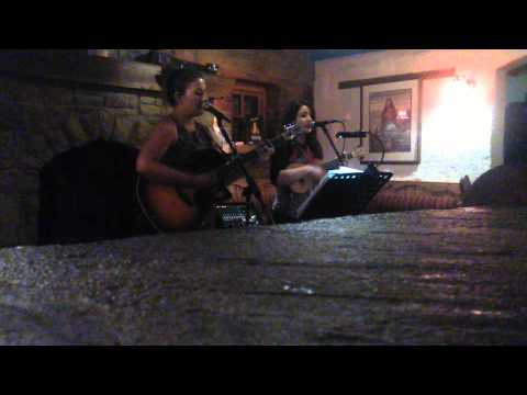 The Gribbin Girls at The Old Thatch Inn