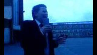 Sam DANCING AND SINGING !